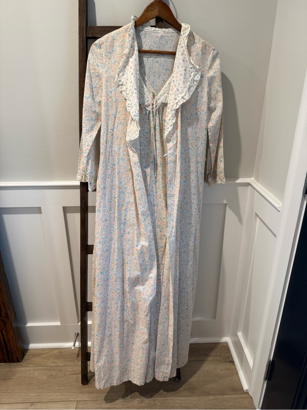 Vintage 70s Kayser floral nightgown and robe set maxi duster cottagecore small